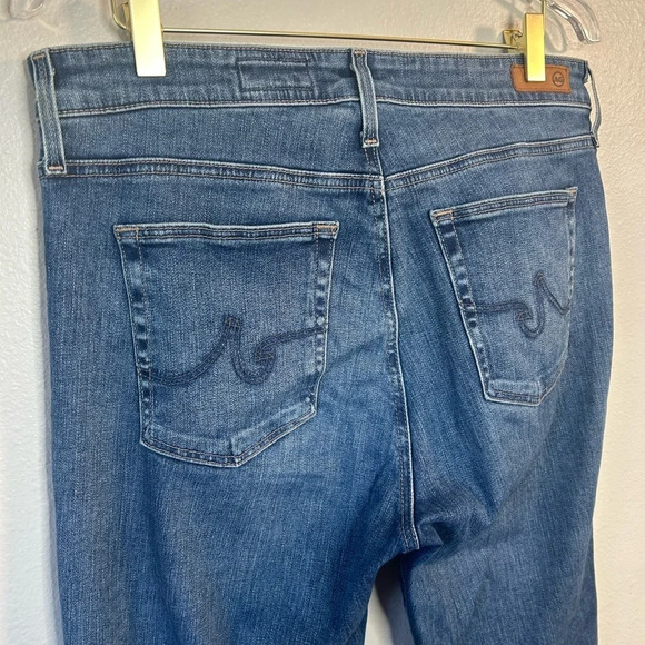 AG Jeans Farrah Boot High Rise denim Medium wash, raw him size 32 R - Picture 11 of 15